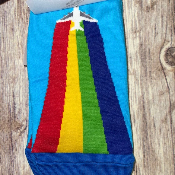 Let Your True Colors Fly Ankle Socks - Picture 4 of 6